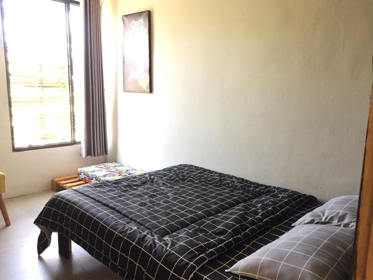 Happy House Bnb Bromo Backpacker Probolinggo Esterno foto
