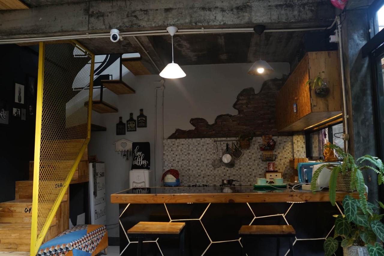 Happy House Bnb Bromo Backpacker Probolinggo Esterno foto