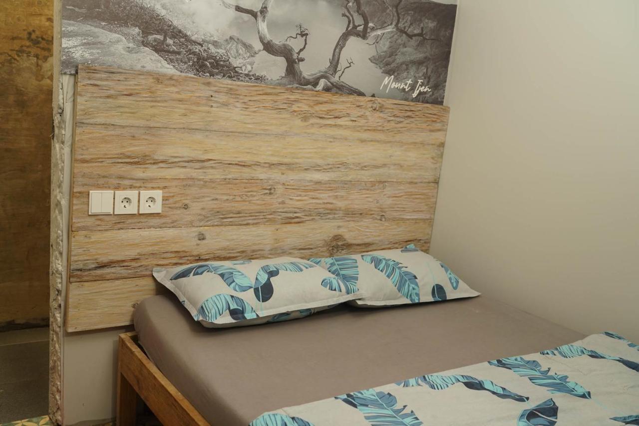 Happy House Bnb Bromo Backpacker Probolinggo Esterno foto