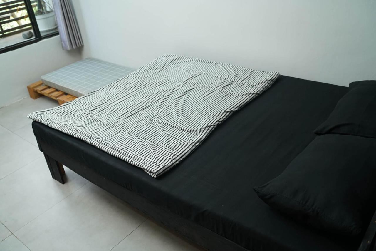 Happy House Bnb Bromo Backpacker Probolinggo Esterno foto