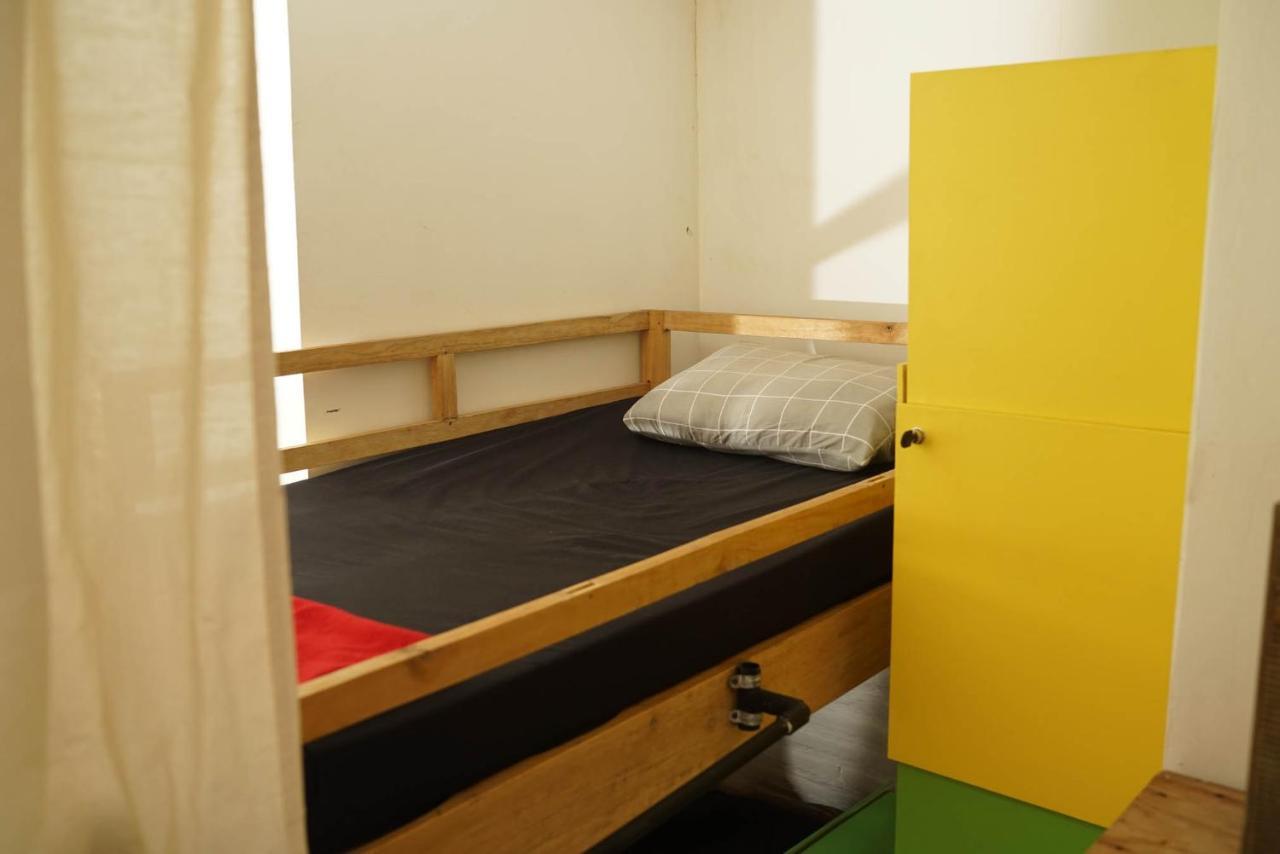 Happy House Bnb Bromo Backpacker Probolinggo Esterno foto