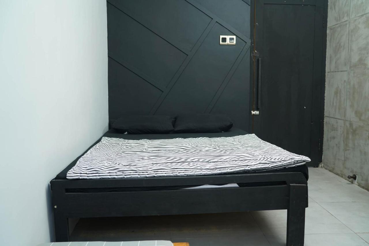 Happy House Bnb Bromo Backpacker Probolinggo Esterno foto