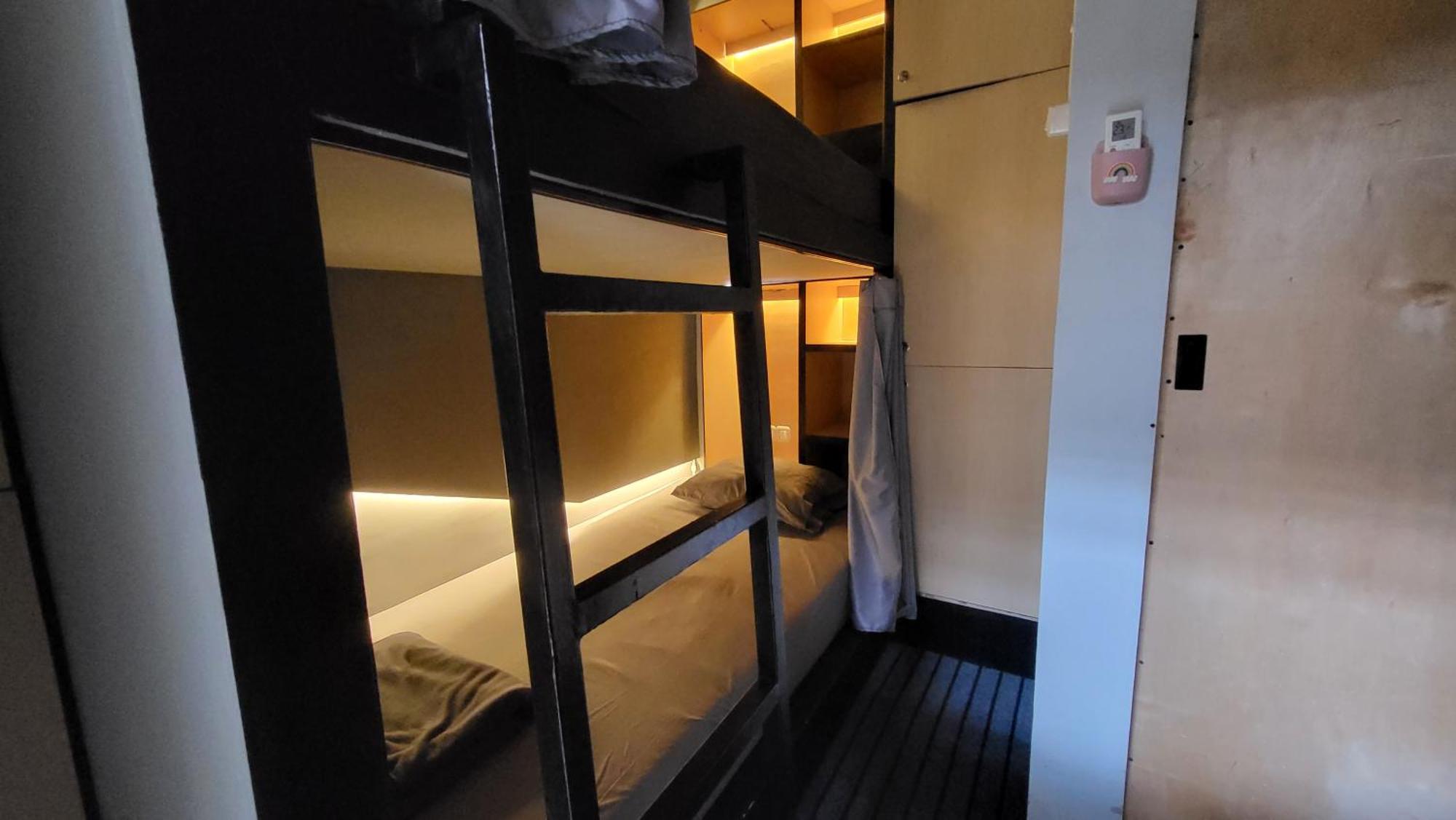 Happy House Bnb Bromo Backpacker Probolinggo Esterno foto