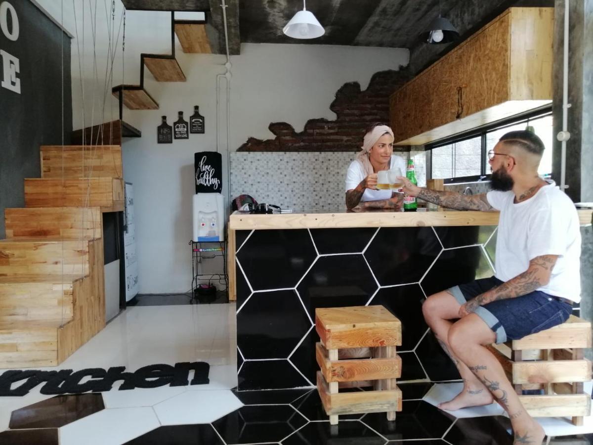 Happy House Bnb Bromo Backpacker Probolinggo Esterno foto